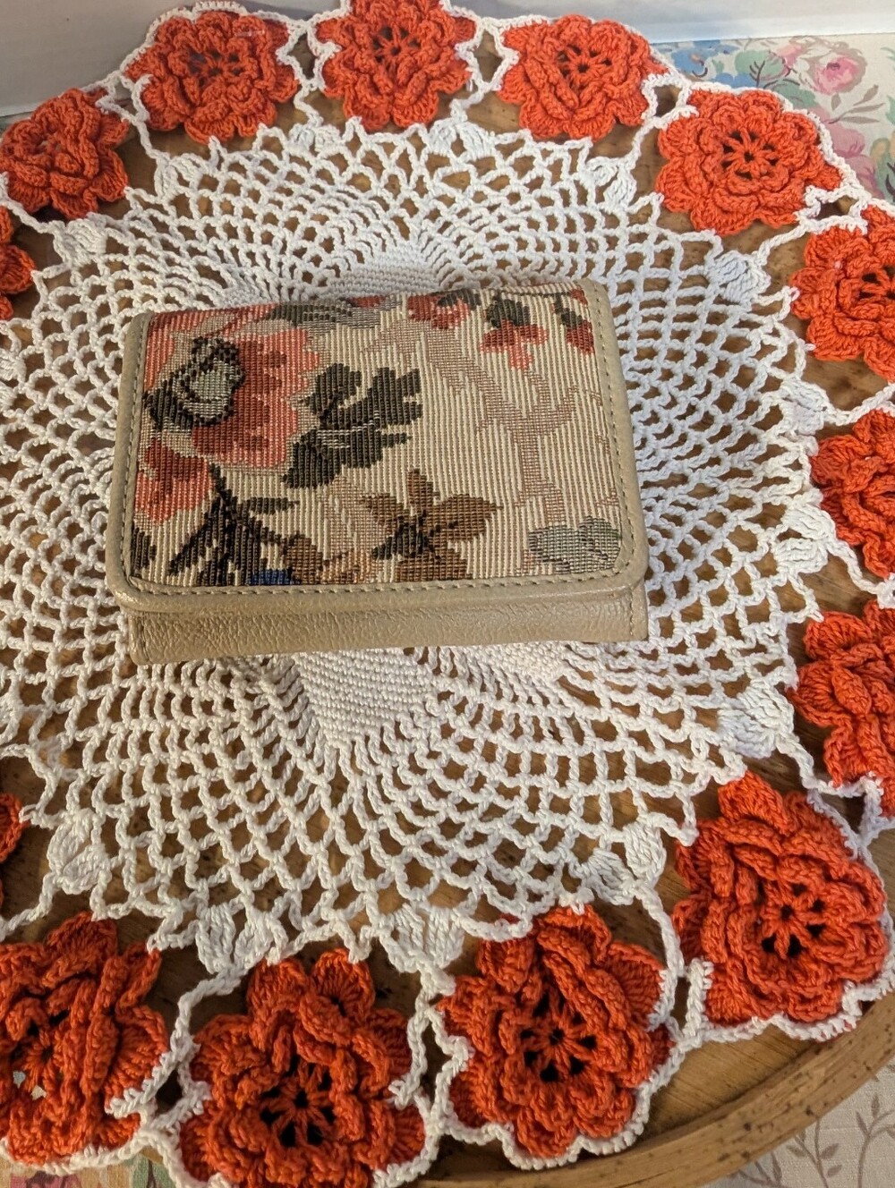 New Vintage Cream & Tapestry Wallet Coin Purse Retro Sassoon